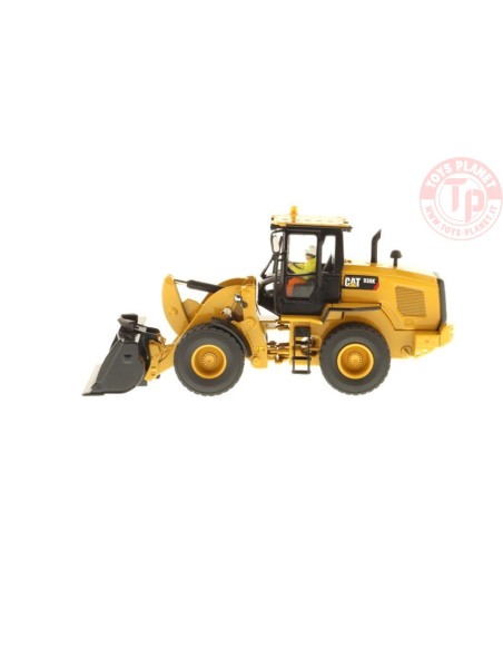 Caterpillar 938K DM 85228 DIECAST MASTERS