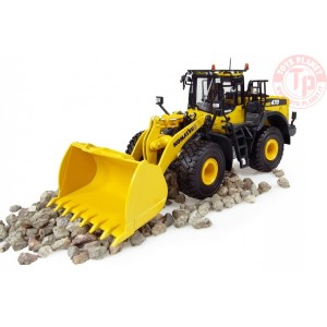 Komatsu WA470-8 UH 8114 UNIVERSAL HOBBIES