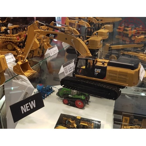 Cat 349F L XE DIECAST MASTERS 85943 DIECAST MASTERS