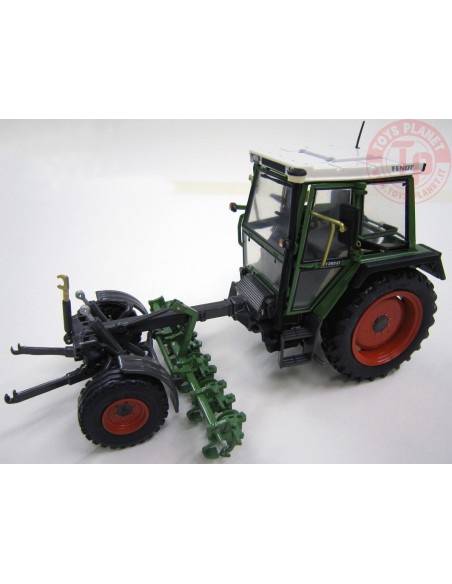 Fendt 360 GT con coltivatore WEISE TOYS 1011 WEISE-TOYS
