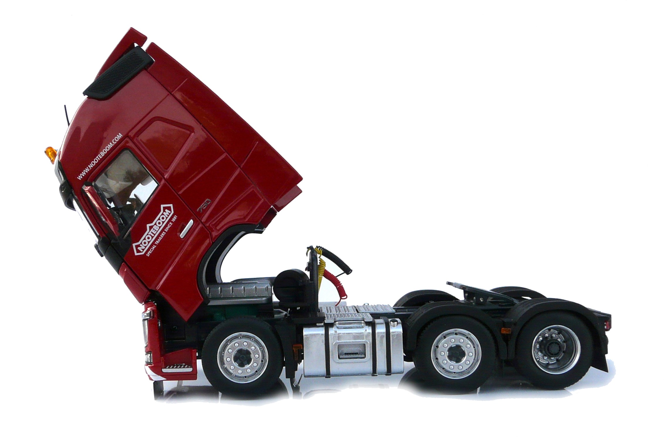 MARGE MODELS 1811-03-01 Volvo FH16 6x2 red Nooteboom edition 115,00