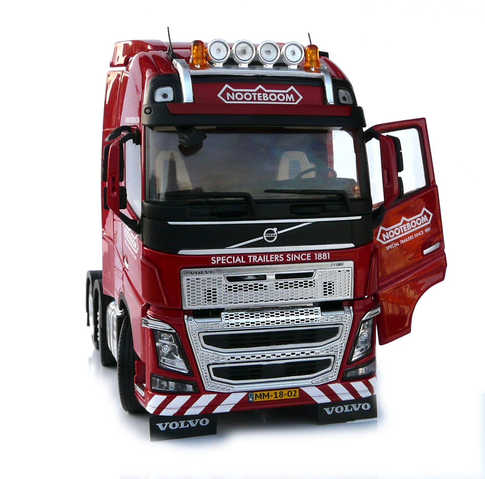 MARGE MODELS 1811-03-01 Volvo FH16 6x2 red Nooteboom edition 115,00