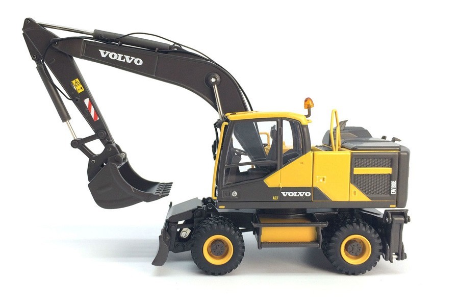 MOTORART 300067 VOLVO EW180E 85,00 € MOTORART