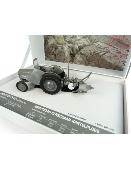 Coffret Ferguson TEA20 et charrue Rumptstad UH 5364 UNIVERSAL HOBBIES Coffret Ferguson TEA20 et charrue Rumptstad UH 5364 UNIVERSAL HOBBIES