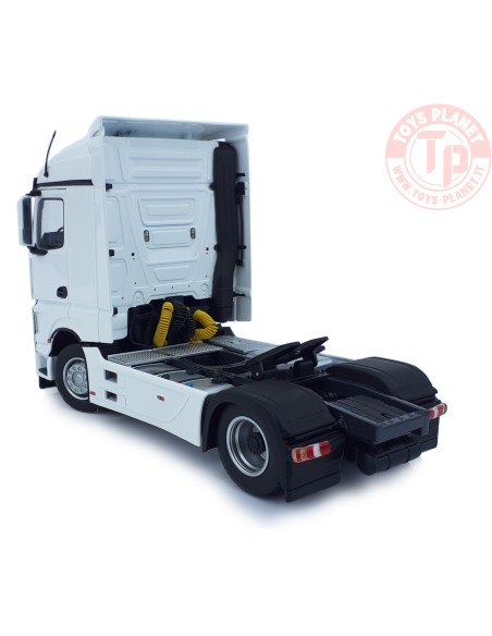 Mercedes-Benz Actros Streamspace 4x2 white MARGE MODELS 1907-01 MARGE MODELS Mercedes-Benz Actros Streamspace 4x2 white MARGE MODELS 1907-01 MARGE MODELS