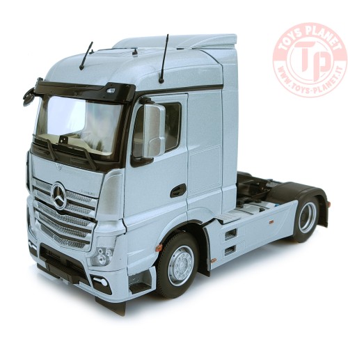 Mercedes-Benz Actros Streamspace 4x2 silver MARGE MODELS 1907-03 MARGE MODELS