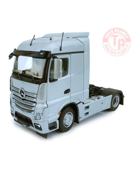 Mercedes-Benz Actros Streamspace 4x2 silver MARGE MODELS 1907-03 MARGE MODELS