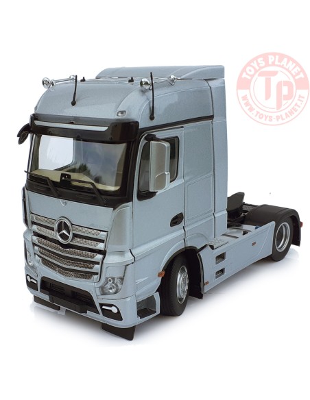 Mercedes-Benz Actros Bigspace 4x2 silver MARGE MODELS 1909-03 MARGE MODELS