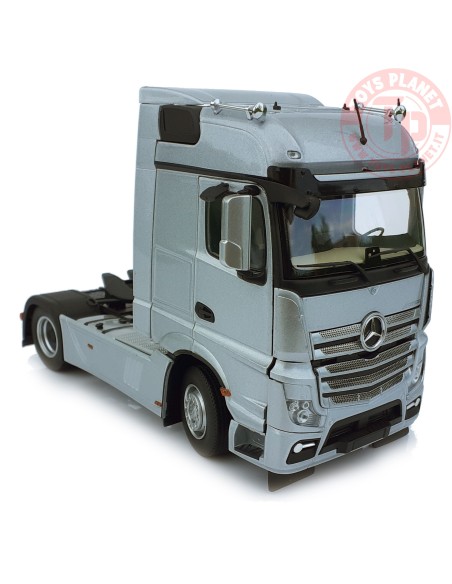 Mercedes-Benz Actros Bigspace 4x2 silver MARGE MODELS 1909-03 MARGE MODELS