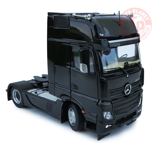 Mercedes Benz Actros Gigaspace 4x2 black MARGE MODELS 1911-02 MARGE MODELS