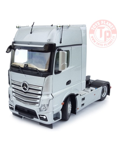 Mercedes Benz Actros Gigaspace 4x2 silver MARGE MODELS 1911-03 MARGE MODELS