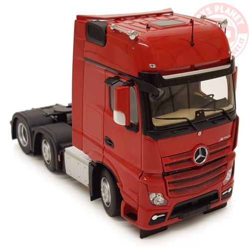 Mercedes-Benz Actros Gigaspace 6x2 Rosso MARGE MODELS 1912-04 MARGE MODELS