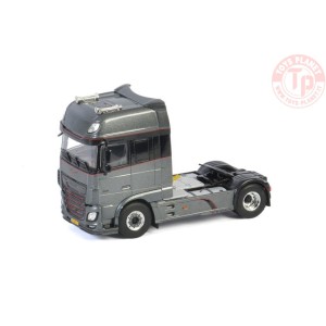 DAF XF SUPER SPACE CAB MY2017 4X2 - Premium Line WSI 04-2105 WSI MODELS