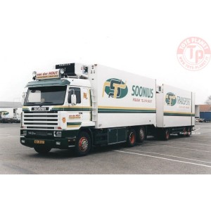 Scania Streamline 143-450 motorwagen met 3-assige schamelaanhanger Transport Hout van der TEKNO 81344 TEKNO