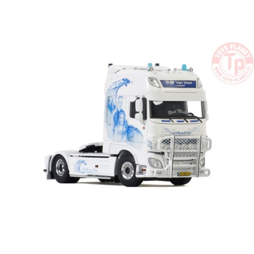 DAF XF SUPER SPACE CAB 4X2 - D.M. van Veen WSI 01-3307 WSI MODELS