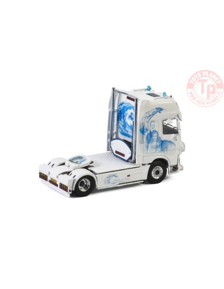 DAF XF SUPER SPACE CAB 4X2 - D.M. van Veen WSI 01-3307 WSI MODELS DAF XF SUPER SPACE CAB 4X2 - D.M. van Veen WSI 01-3307 WSI MODELS