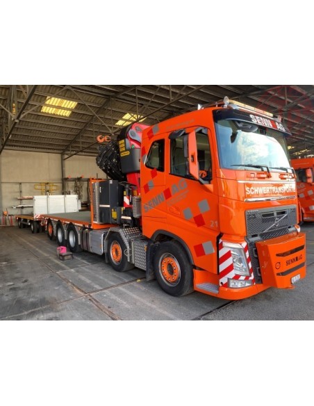 Volvo FH4 autotreno con gru retrocabina Senn AG TEKNO 82183 TEKNO Volvo FH4 autotreno con gru retrocabina Senn AG TEKNO 82183 TEKNO