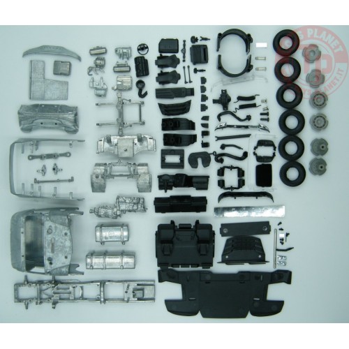 Iveco S-Way Magirus 4x2 tractor kit TEKNO 82213 TEKNO