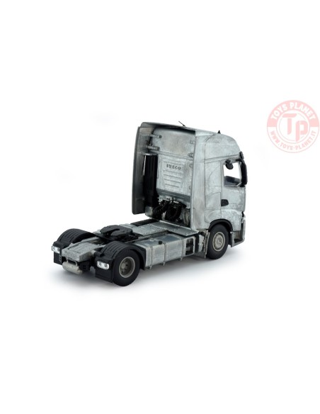 Iveco S-Way Magirus 4x2 tractor kit TEKNO 82213 TEKNO