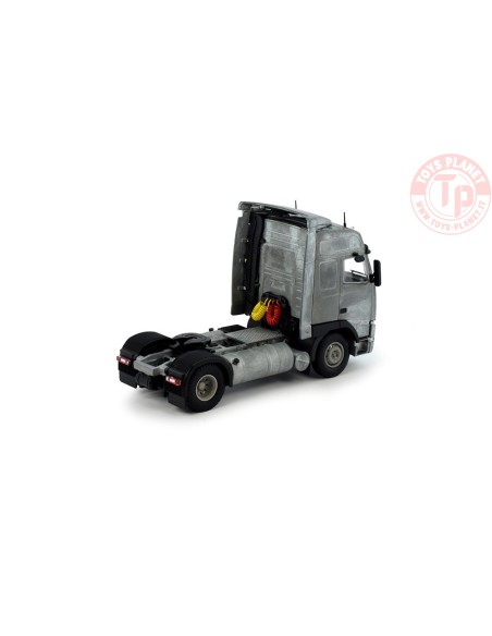 Volvo FH01 Globetrotter 4x2 tractor kit TEKNO 83170 TEKNO Volvo FH01 Globetrotter 4x2 tractor kit TEKNO 83170 TEKNO