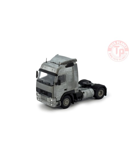 Volvo FH01 Globetrotter 4x2 tractor kit TEKNO 83170 TEKNO
