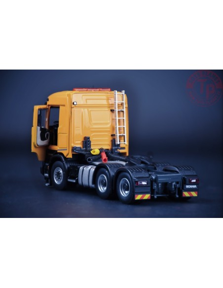 SCANIA XT 6X4 WITH NOOTEBOOM MCOS 3-AXLE SEMI LOW LOADER WITH RAMPS IMC MODELS 33-0188 IMC MODELS