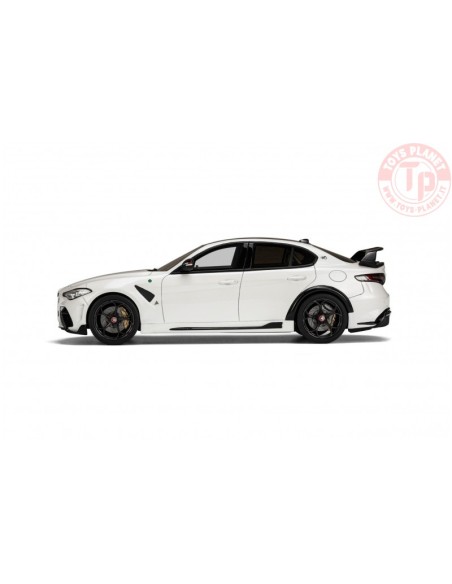 Alfa Romeo Giulia GTA M white 1:18 OT990 OTTOMOBILE Alfa Romeo Giulia GTA M white 1:18 OT990 OTTOMOBILE