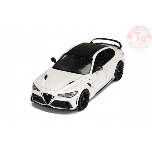 Alfa Romeo Giulia GTA M white 1:18 OT990 OTTOMOBILE
