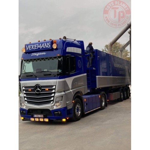 MERCEDES-BENZ ACTROS MP4 GIGA SPACE 4X2 VOLUME TRAILER - 3 AXLE - VEKEMANS EN ZONEN WSI 01-3479 WSI MODELS