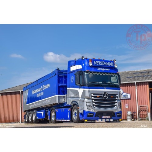 MERCEDES-BENZ ACTROS MP4 GIGA SPACE 4X2 VOLUME TRAILER - 3 AXLE - VEKEMANS EN ZONEN WSI 01-3479 WSI MODELS