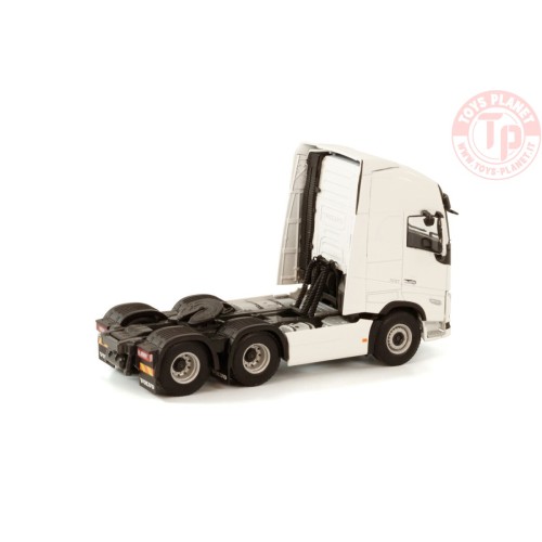VOLVO FH5 GLOBETROTTER XL 6X2 TAG AXLE WHITE LINE WSI 03-2043 WSI MODELS