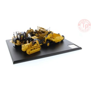Cat 621K Scraper & CAT No.70 Scraper with D7 Track-Type Tractor DM 85563 DIECAST MASTERS