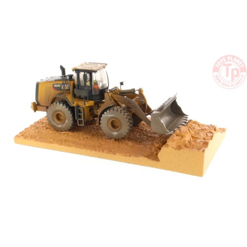 Cat 966M Weathered Wheel Loader DM 85703 DIECAST MASTERS