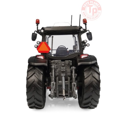 Valtra G 135 “Unlimited” – Matt black - 2022 UH 6440 UNIVERSAL HOBBIES