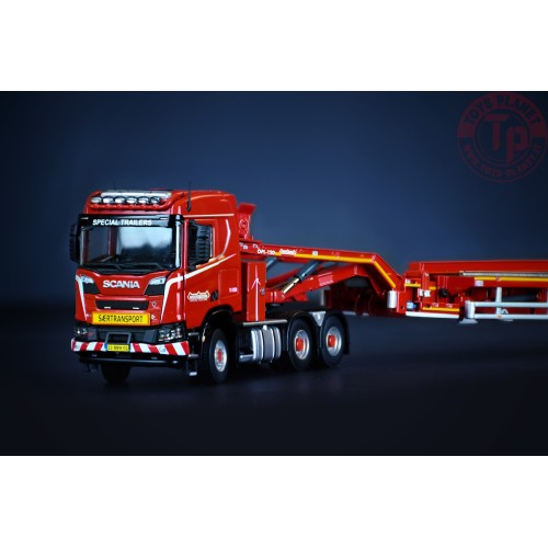 REDLINE SERIES – SUPER WING CARRIER 3-AXLE WITH SCANIA XT MIDDLE ROOF 6X4 IMC MODELS 594.33.47 IMC MODELS