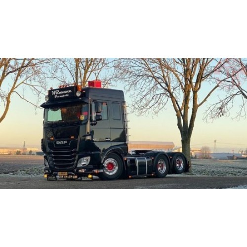 DAF XF SPACE CAB MY2017 6X2 TAG AXLE - Wesley Romme WSI 01-3391 WSI MODELS