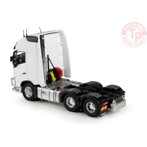 Volvo 6x4 Globetrotter XL LHD TEKNO 71161 TEKNO