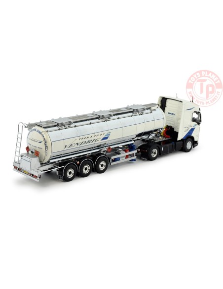 Volvo FH05 Globetrotter met 3-assige verchroomde tankoplegger Vendrig TEKNO 83215 TEKNO Volvo FH05 Globetrotter met 3-assige verchroomde tankoplegger Vendrig TEKNO 83215 TEKNO