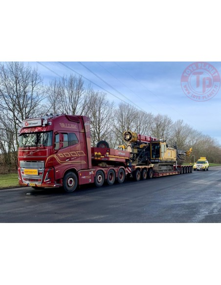 VOLVO FH5 GLOBETROTTER XL 8X4 LOWLOADER - 5 AXLE + DOLLY 3 - AXLE VALLEM WSI 01-3824 WSI MODELS VOLVO FH5 GLOBETROTTER XL 8X4 LOWLOADER - 5 AXLE + DOLLY 3 - AXLE VALLEM WSI 01-3824 WSI MODELS