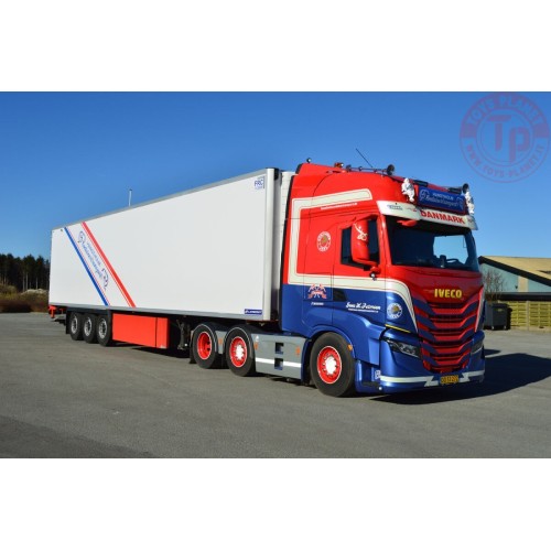 IVECO S-WAY AS HIGH 6X2 TWIN STEER REEFER TRAILER - 3 AXLE HANSTHOLM CONTAINER TRANSPORT WSI 01-3795 WSI MODELS