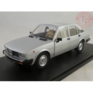 ALFA ROMEO ALFETTA BERLINA 2000L 1978 SILVER 1:18 MITICA 200013-D MITICA