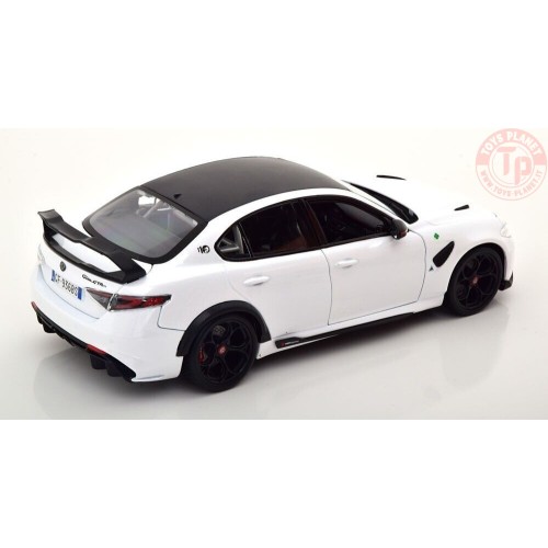 ALFA ROMEO GIULIA GTAm 2020 WHITE 1:18 BU01448 BURAGO