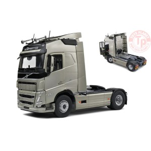 VOLVO FH GLOBETROTTER XL 2021 NORDIC LIGHT BRONZE 1:24 SL2400101 SOLIDO