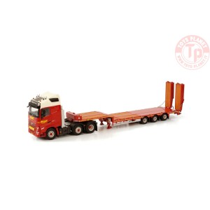 VOLVO FH05 GLOBETROTTER 6X2 TWIN STEER SEMI LOW LOADER - 3 AXLE WITH RAMPS MAAT TRANSPORT WSI 01-3822 WSI MODELS