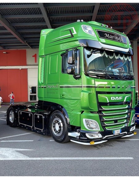 DAF XF SUPER SPACE CAB MY2017 4X2 MARINELLI WSI 01-3894 WSI MODELS DAF XF SUPER SPACE CAB MY2017 4X2 MARINELLI WSI 01-3894 WSI MODELS