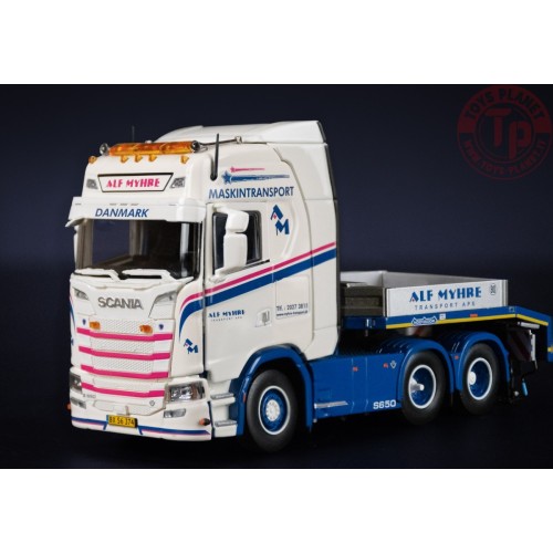 SCANIA S HIGH ROOF 6X4 WITH NOOTEBOOM MCOS SEMI LOW LOADER 4 AXLE WITH RAMPS ALF MYHRE TRANSPORT IMC MODELS 32-0172 IMC MODELS