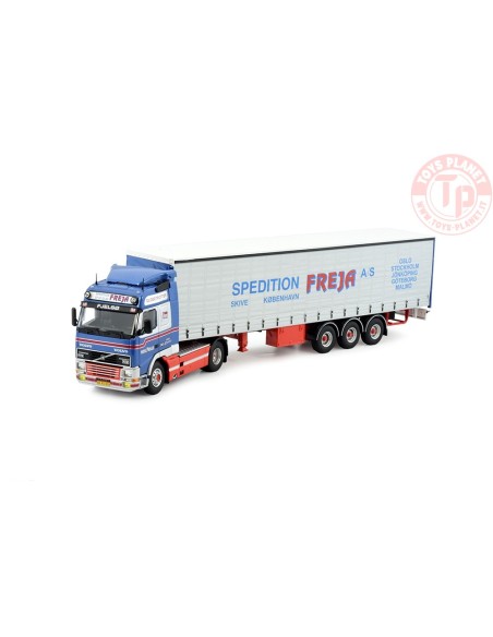 Volvo FH12 Globetrotter met 3-assige schufzeilen oplegger Freja TEKNO 81277 TEKNO