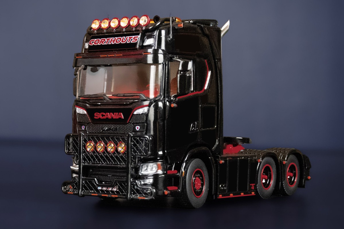 IMC MODELS - Camion Scania S High Roof 4x2 G.V.D. BRINK - 1/50 (Blanc)