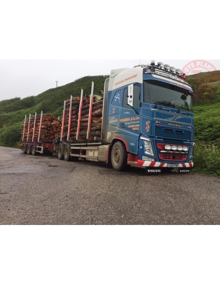 Volvo FH04 Globetrotter motorwagen met 3-assige hout-wipkar Mc Kerral TEKNO 84850 TEKNO