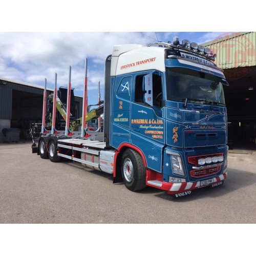 Volvo FH04 Globetrotter motorwagen met 3-assige hout-wipkar Mc Kerral TEKNO 84850 TEKNO
